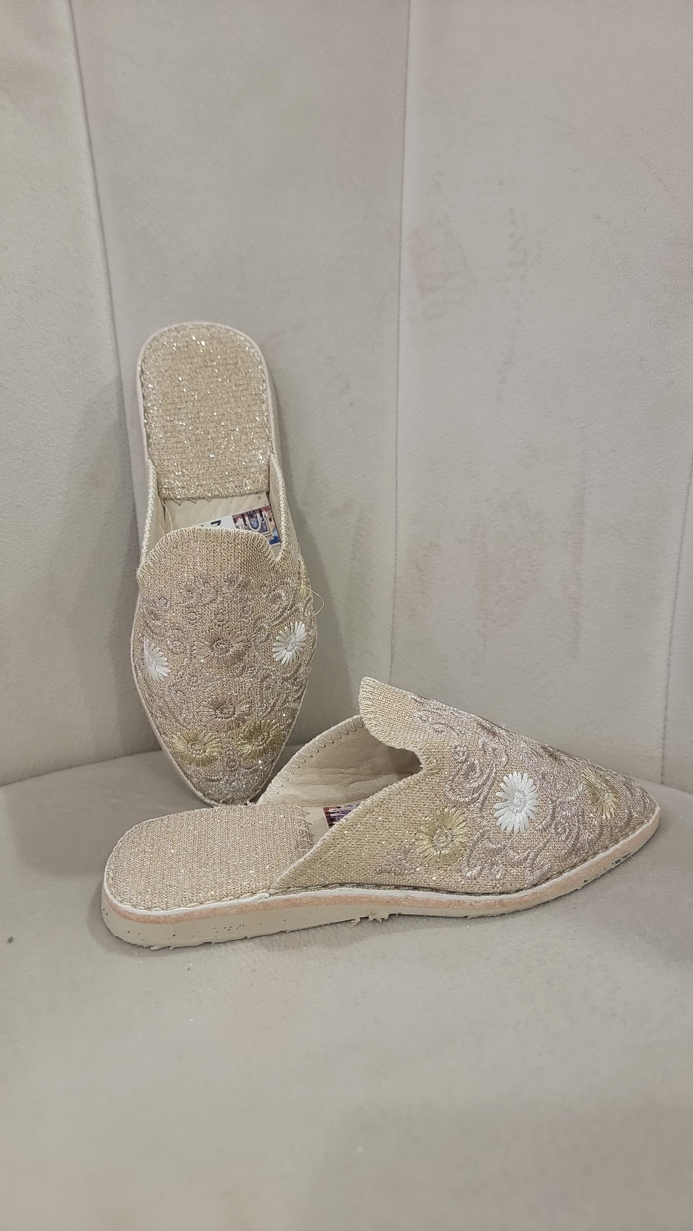 Babouche artisanat marocain pour fillettes