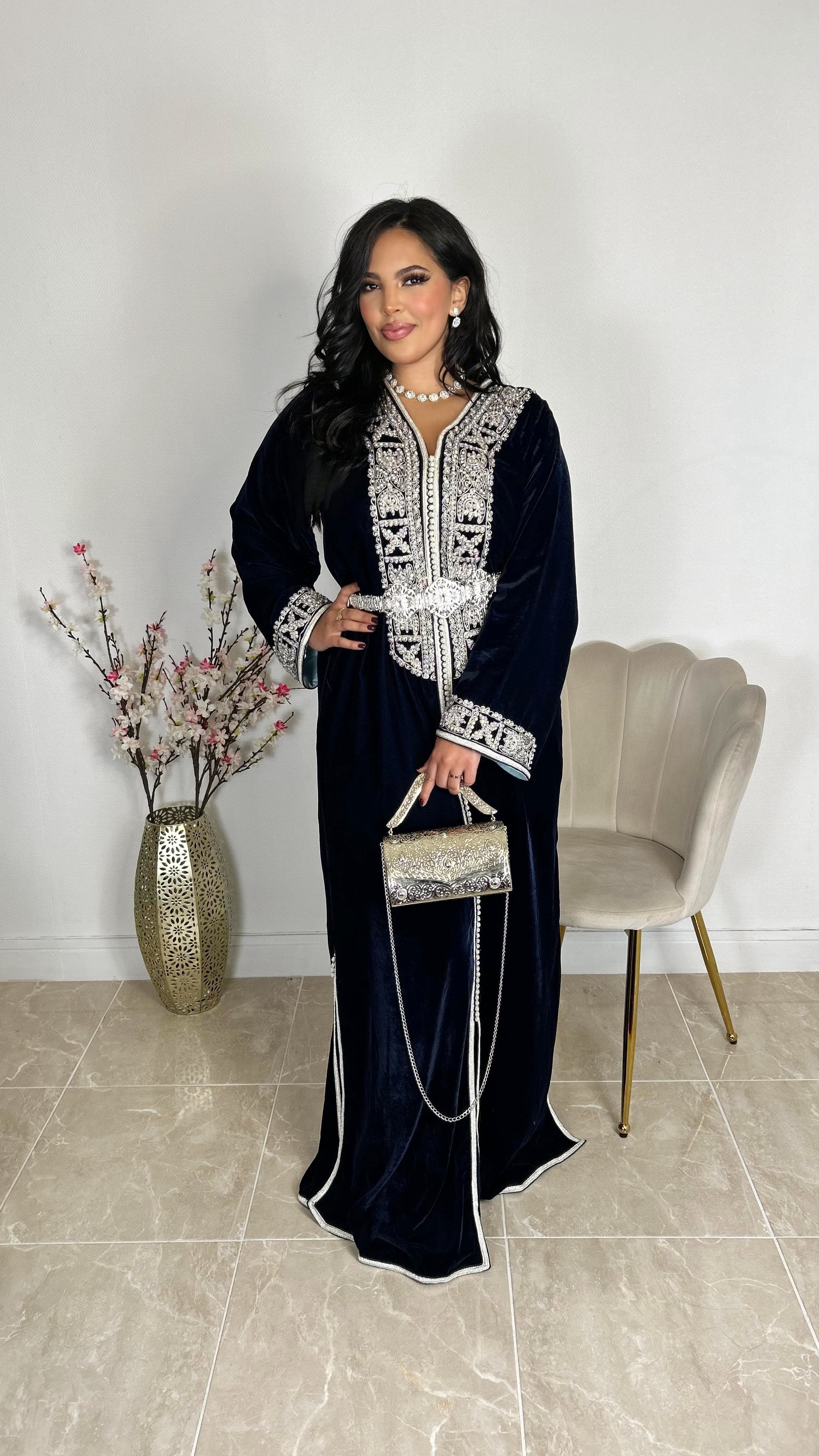 caftan velours brodé a la main