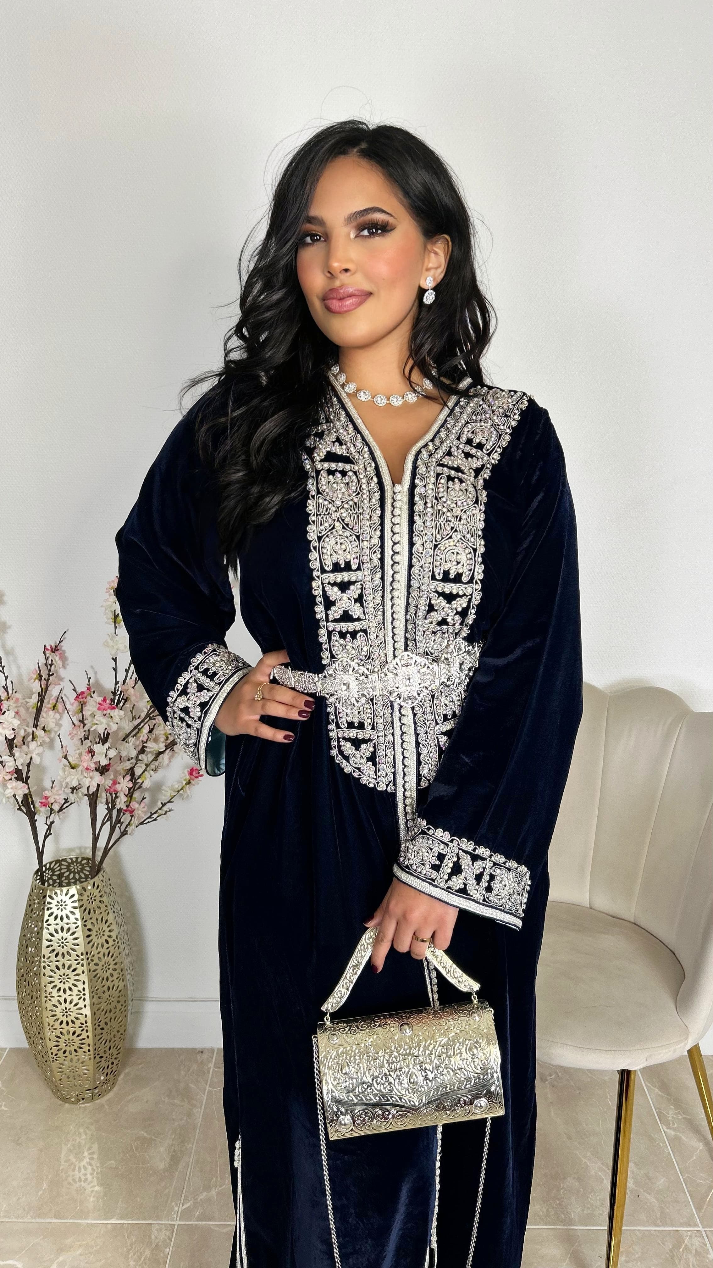 caftan velours brodé a la main
