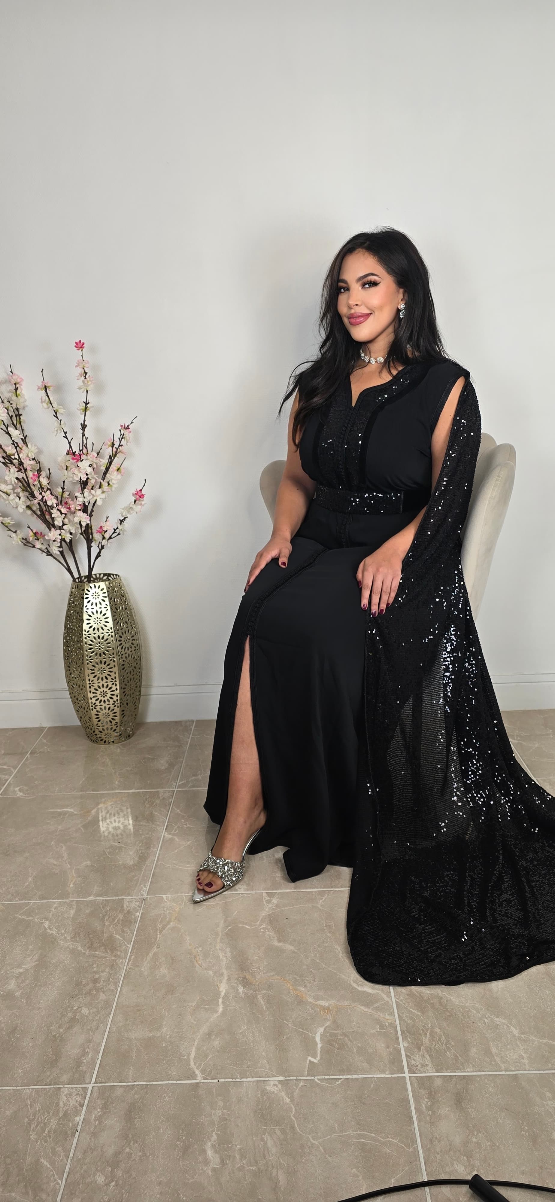 Caftan moderne cap collé